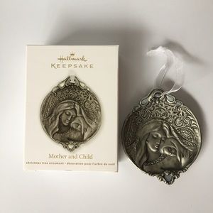 Hallmark Mother and Child 2012 Ornament NIB